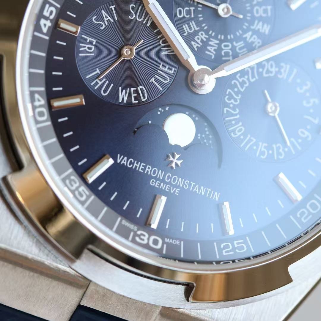 Vacheron Constantin Overseas 4300V/120G-B102 - Image 5