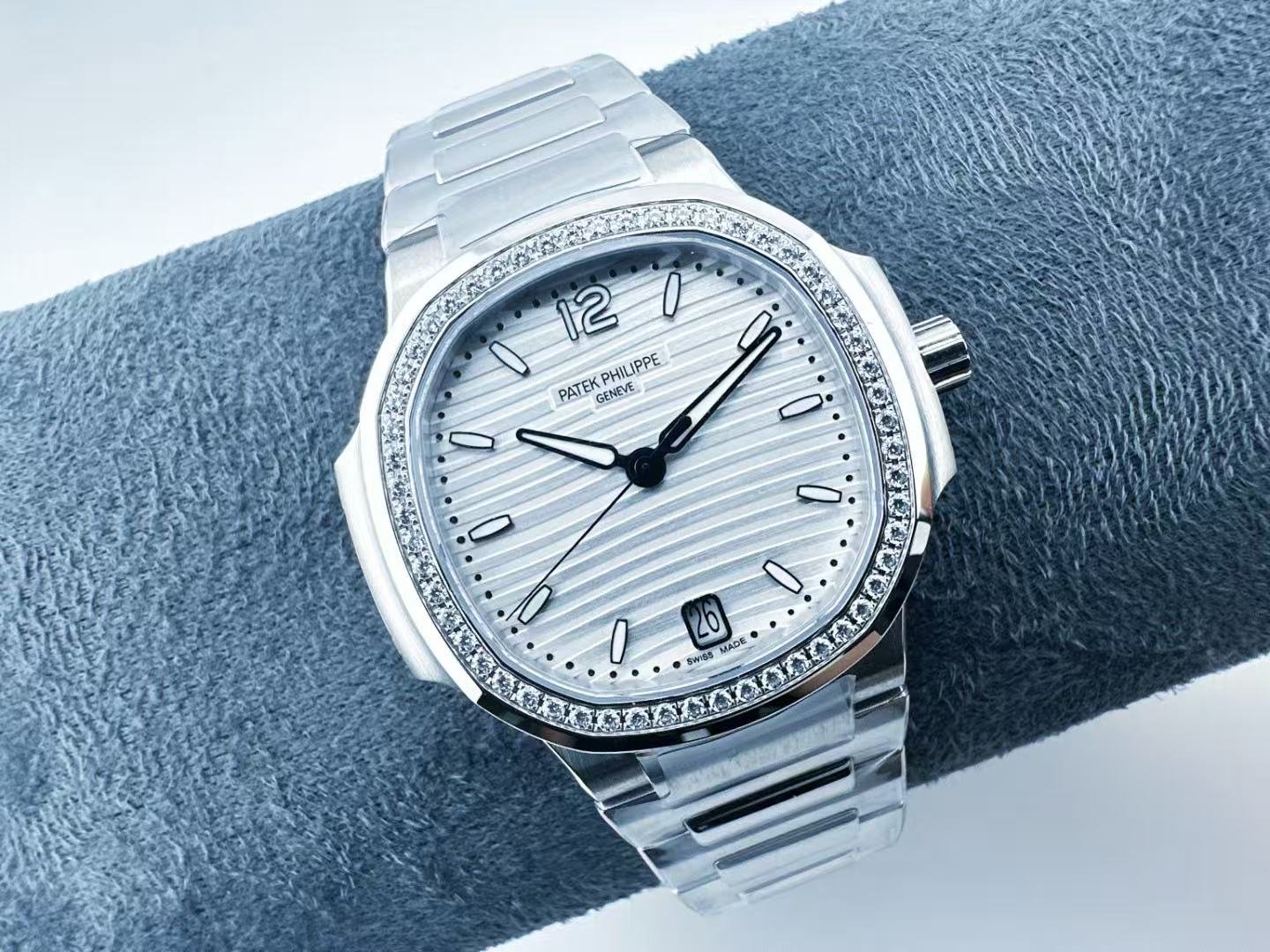 Patek Philippe Nautilus 5711/1A-001 - Image 2