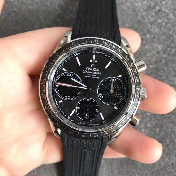 Omega Speedmaster 326.32.40.50.06.001 multifunctional chronograph watch.