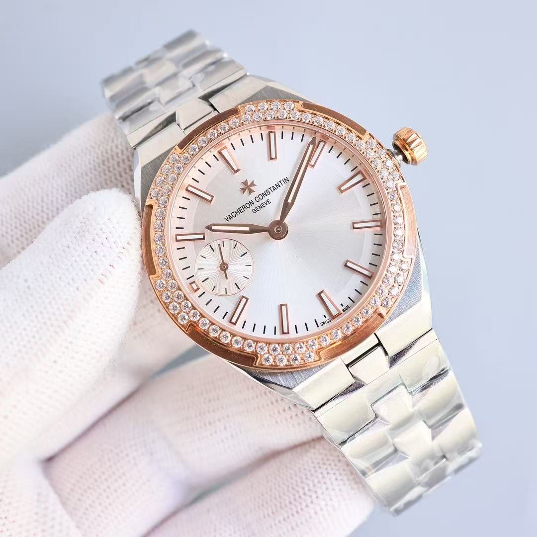 Vacheron Constantin Overseas collection 2300V–2305V - Image 2