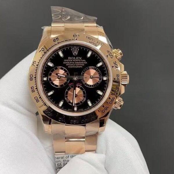 Rolex Cosmograph Daytona, 18k yellow gold with black dial, M126508-0001