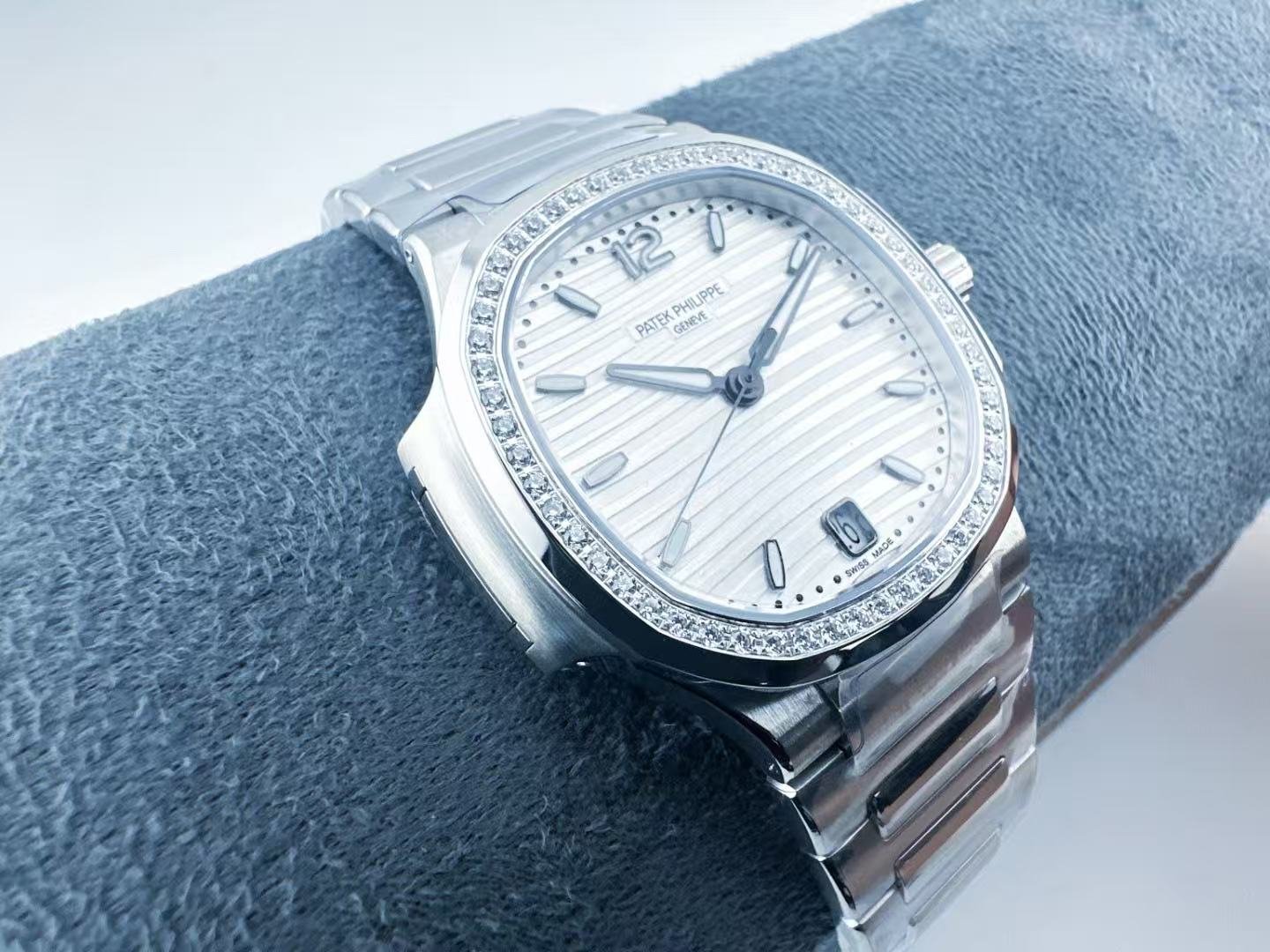 Patek Philippe Nautilus 5711/1A-001 - Image 6