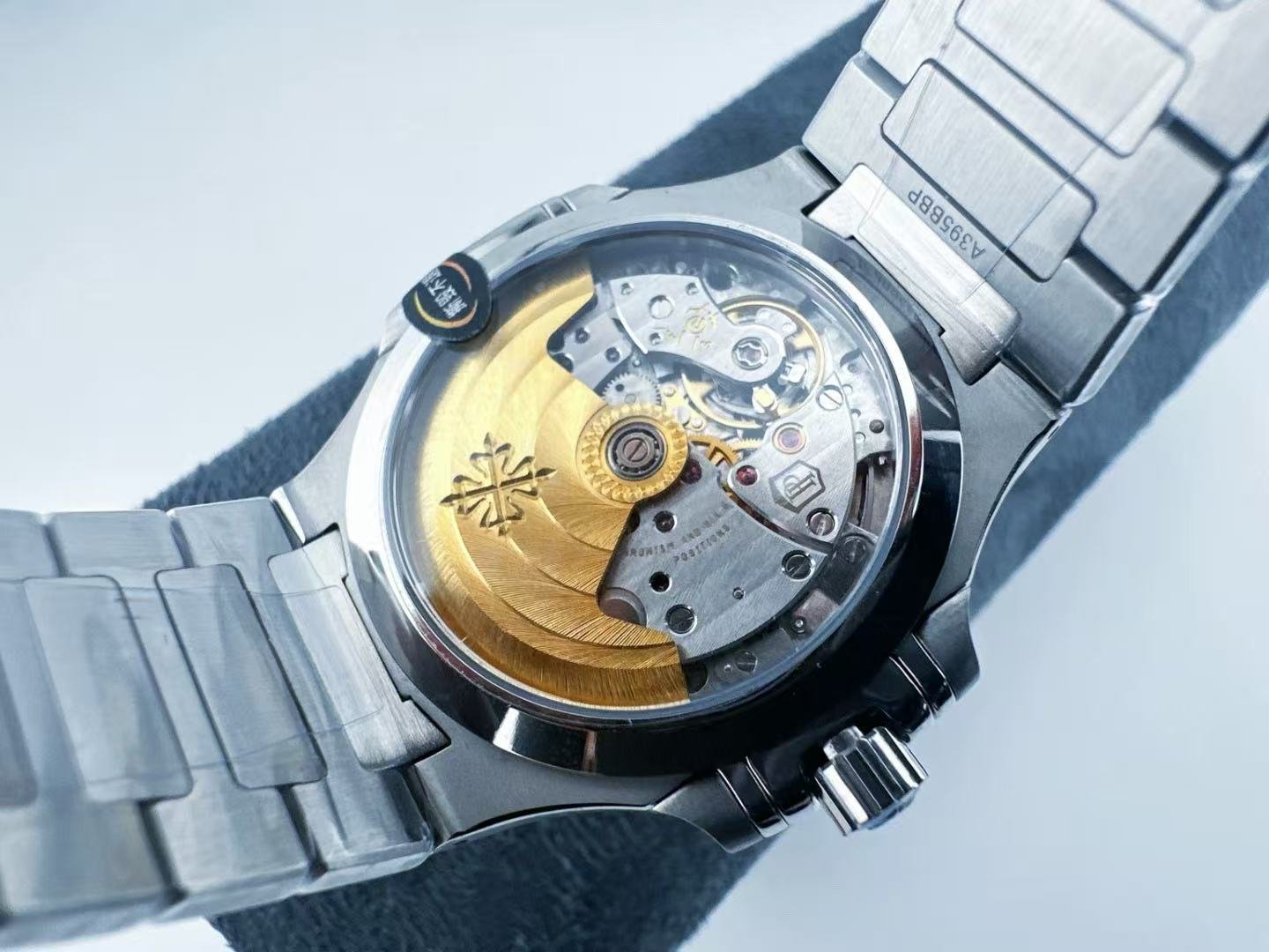 Patek Philippe Nautilus 5711/1A-001 - Image 8