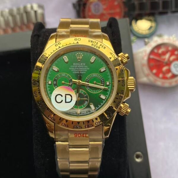 Rolex Cosmograph Daytona in 18k Yellow Gold with Green Dial (Ref. 116508-0008)