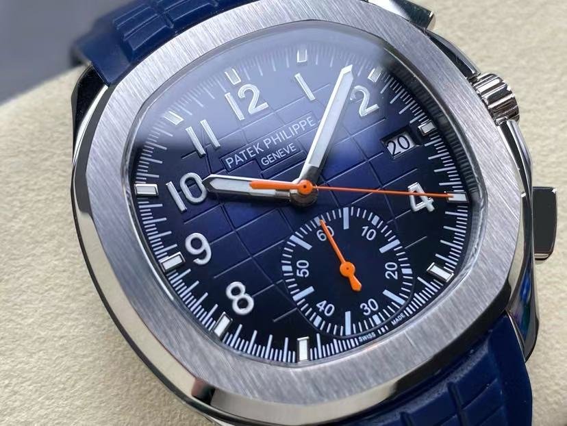 Patek Philippe Aquanaut 5968A - Image 2