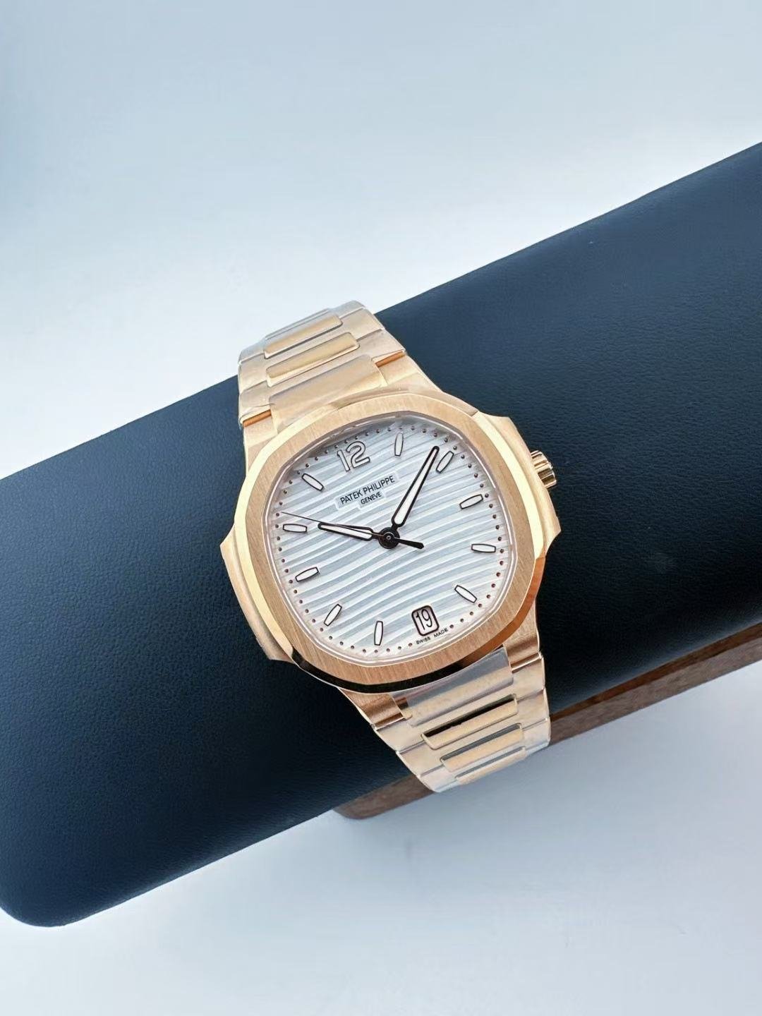 Patek Philippe Nautilus 5711/1A-001 (Copy) - Image 3